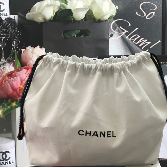 CHANEL white cotton canvas drawstring pouch cosmetic bag storage bag - Authentic - Picture 1 of 12